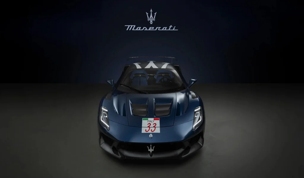 O Maserati GT2 Stradale celebra os títulos do MC12 em azul