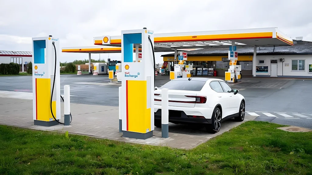 O calor está a apertar: Hungria começa a limitar carregamento dos carros elétricos