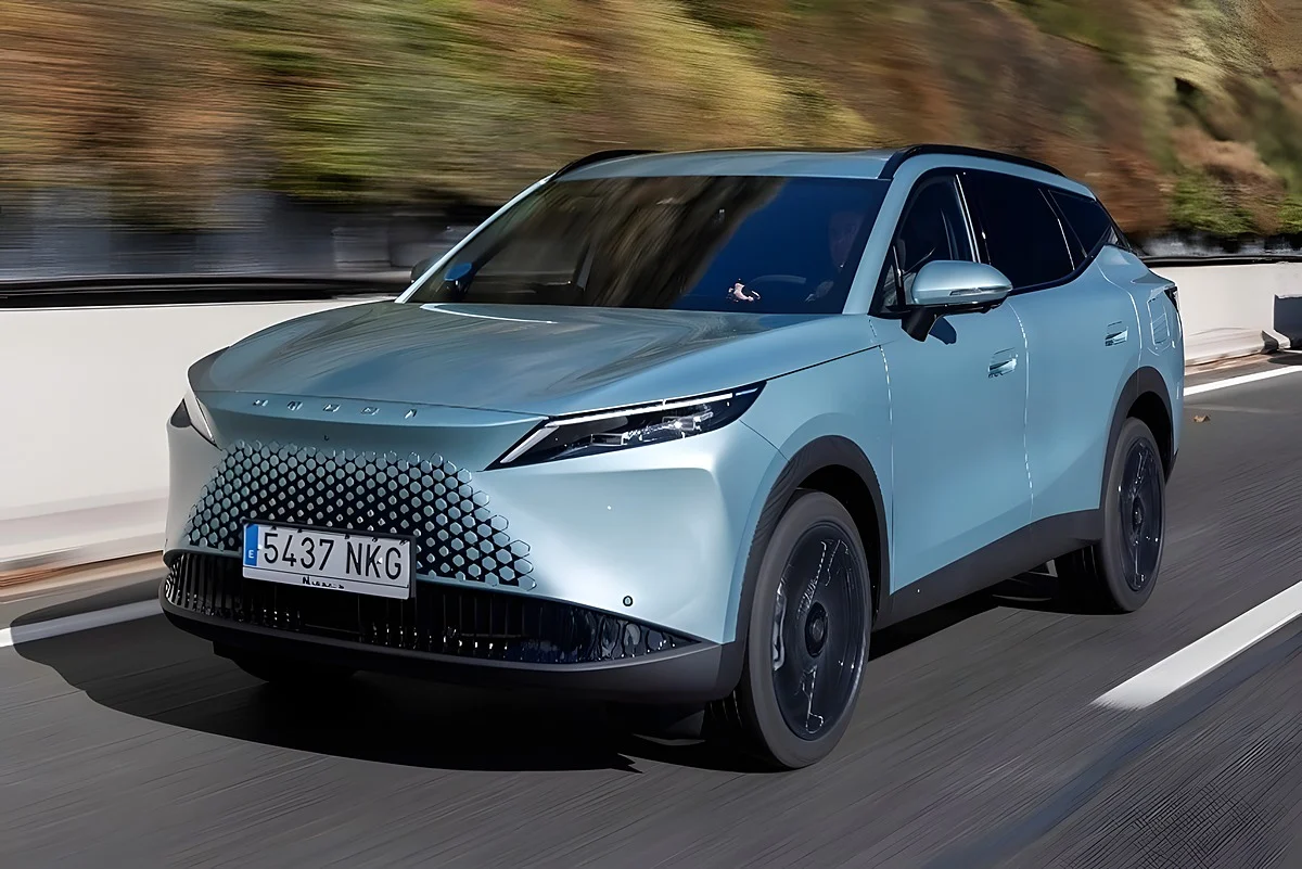 Omoda 7 SHS Premium+, estacionamento remoto e massagem