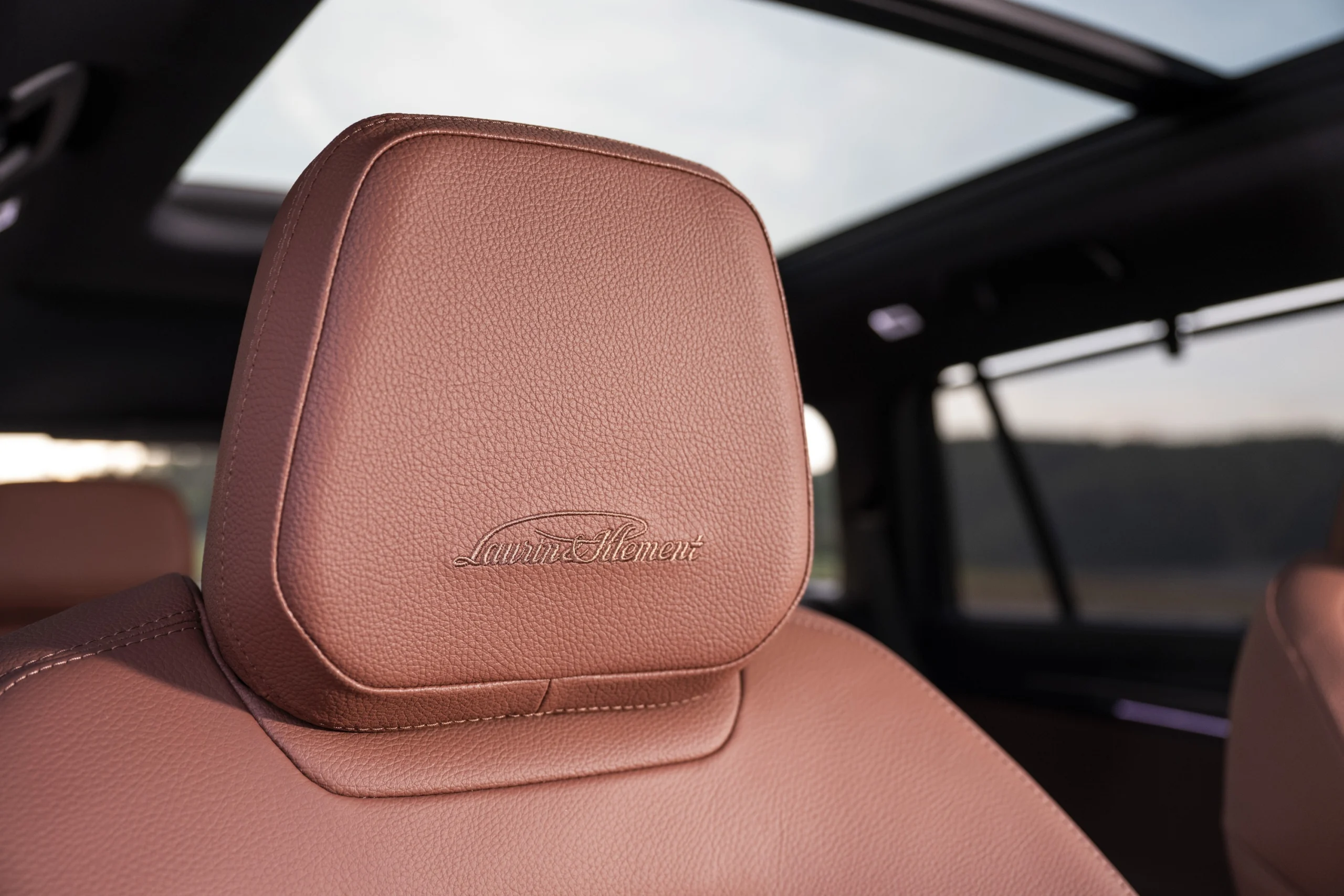 Škoda Kodiaq Laurin & Klement; a fonte identifica os bancos com função de massagem.
