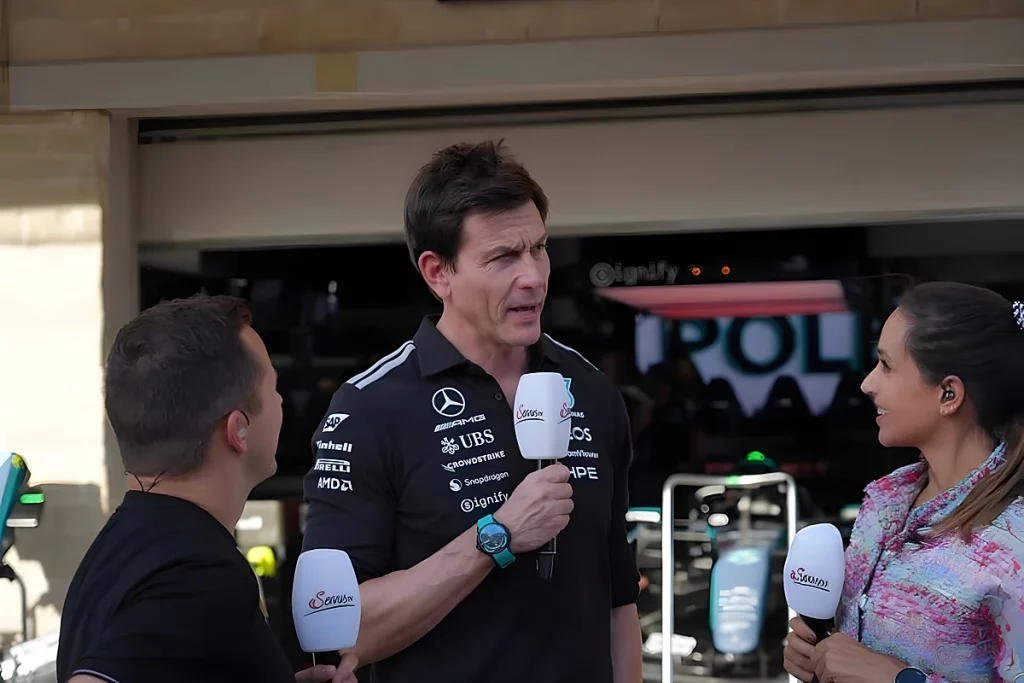 Toto wolff surpreendido pela pole position incompreensível de Kimi Antonelli