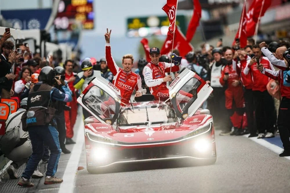 Toyota domina o WEC com vitória antecipada e dobradinha em barcelona