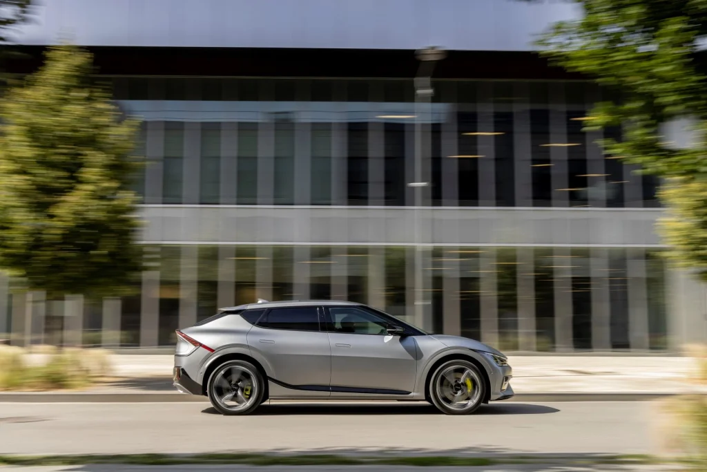 Um modelo só para explicar 2 letras. A ideia para os Kia GT