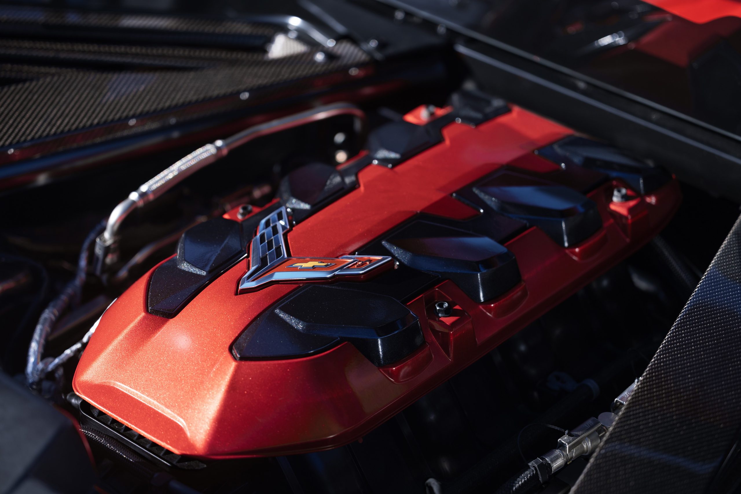 O V8 LS6 de 6,7 litros do Corvette Stingray, Grand Sport e Grand Sport X de 2027, visto de frente, numa fotografia oficial da Chevrolet.