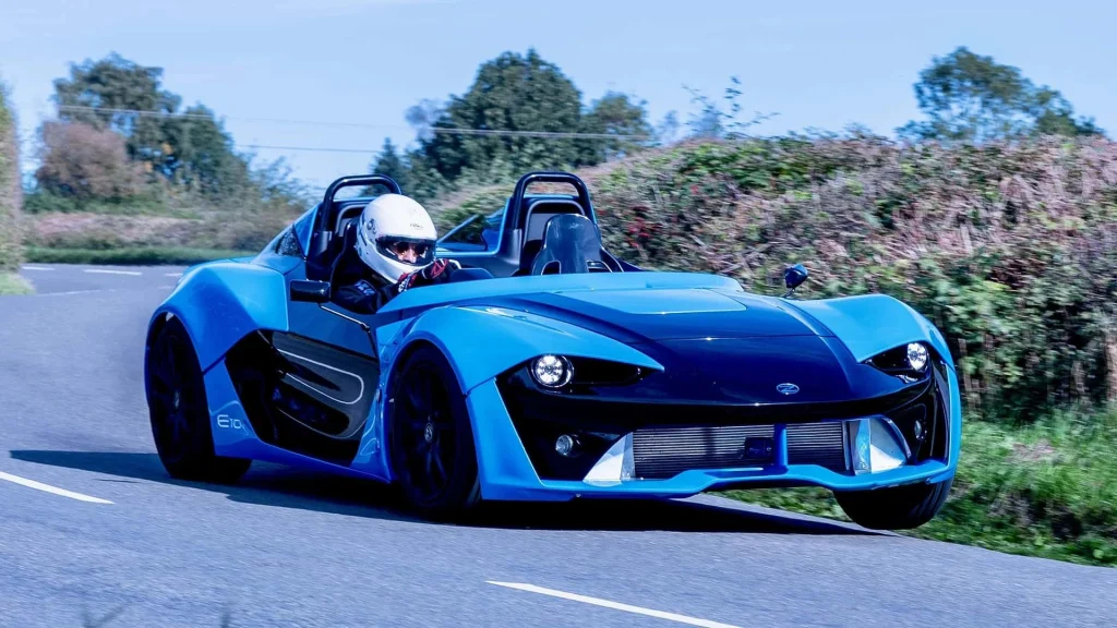 Zenos E10 está de regresso com 385 CV e apenas 790 kg