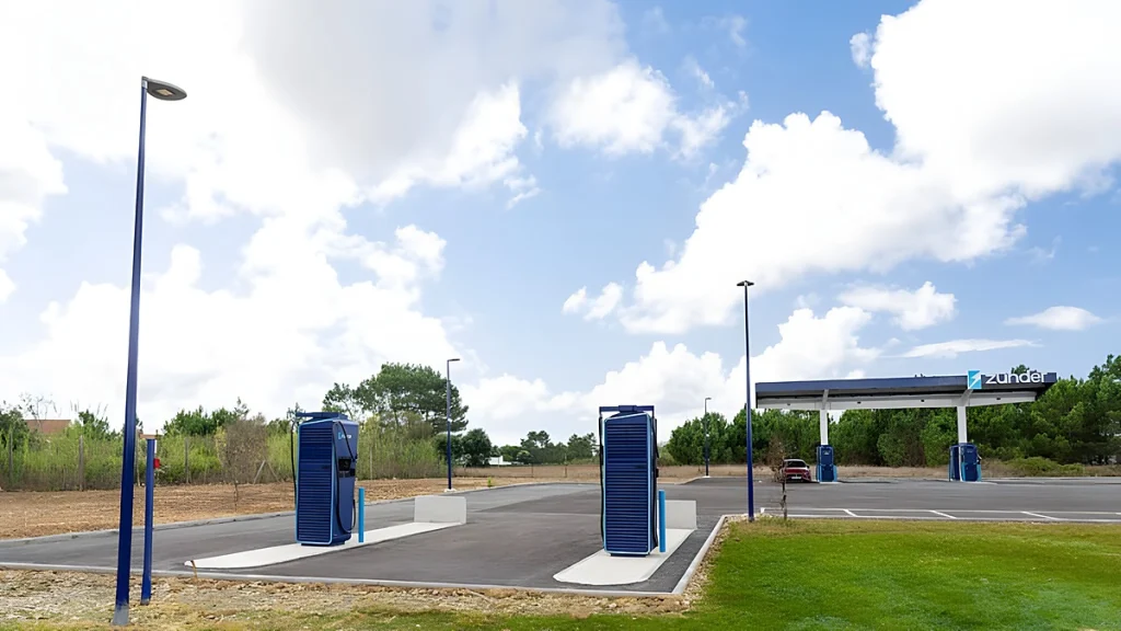 Camiões elétricos já têm carregamento ultrarrápido em Portugal. Nova estação chega à A8