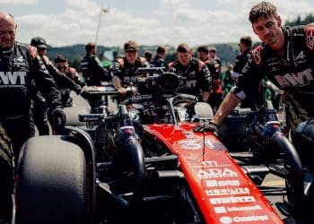 Renault workers criticize Alpine for closing engine plant in favor of Mercedes engines.