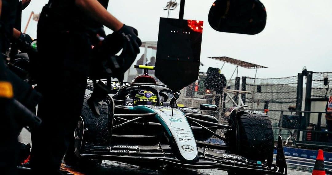 Mercedes may have thought about implementing team orders during the F1 Belgian GP if there was one more lap.