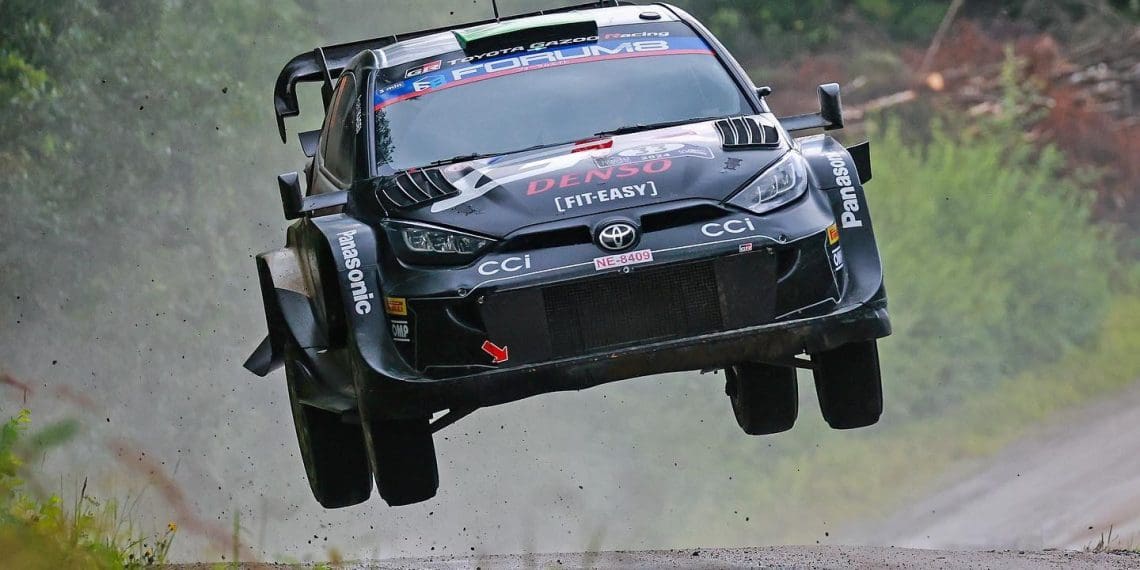 Evans was delayed leaving service by 16 minutes.