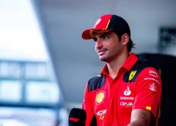 Ferrari e Carlos Sainz ‘bastante alinhados’ sobre o futuro