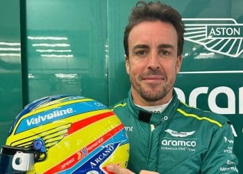 Theo Pourchaire Suggests Veteran Drivers Like Alonso May Be Limiting Opportunities for Young Talents in Formula 1