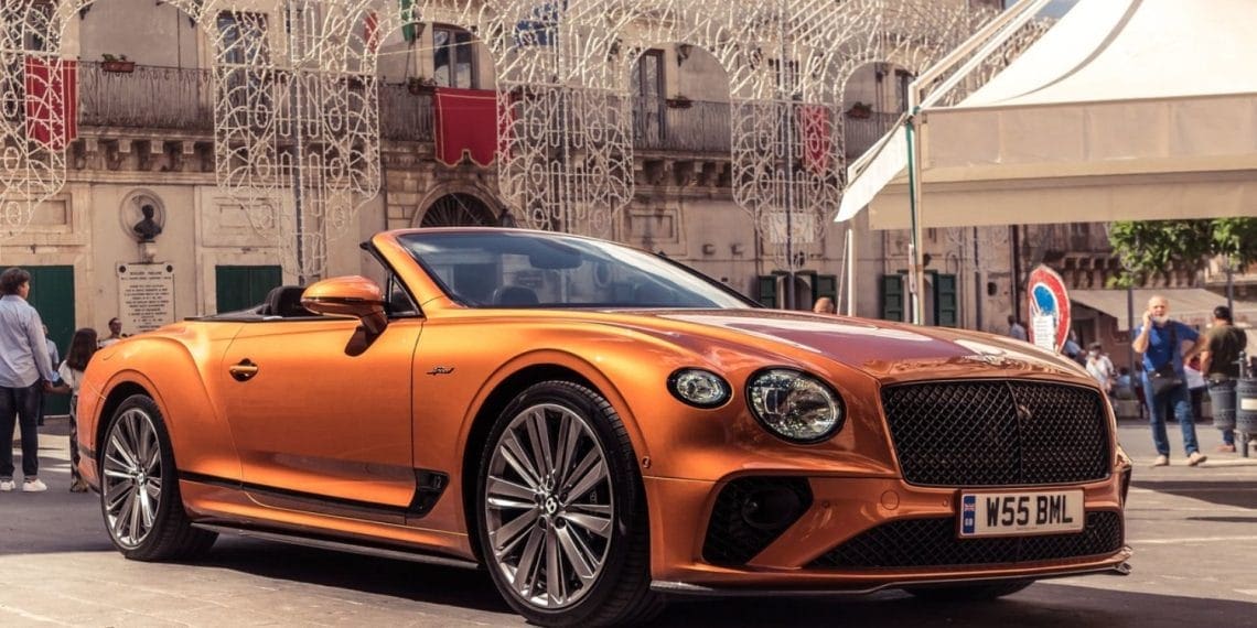 Conheça os 10 descapotáveis de quatro lugares mais potentes