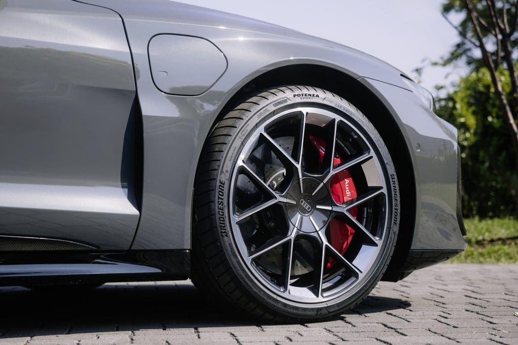 Audi e-tron GT traz pneus da Bridgestone desenvolvidos sob medida