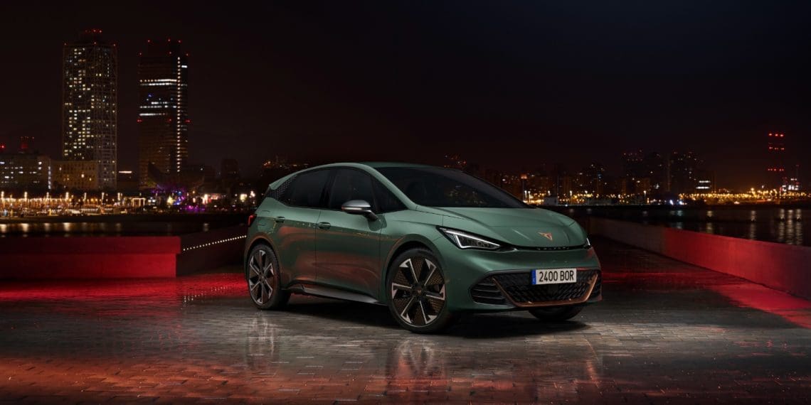 Cupra revela o Born VZ que chega com 326 cv