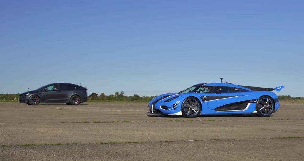 Vídeo: Koenigsegg Agera RST enfrenta Tesla Model X Plaid numa ‘drag race’ especial