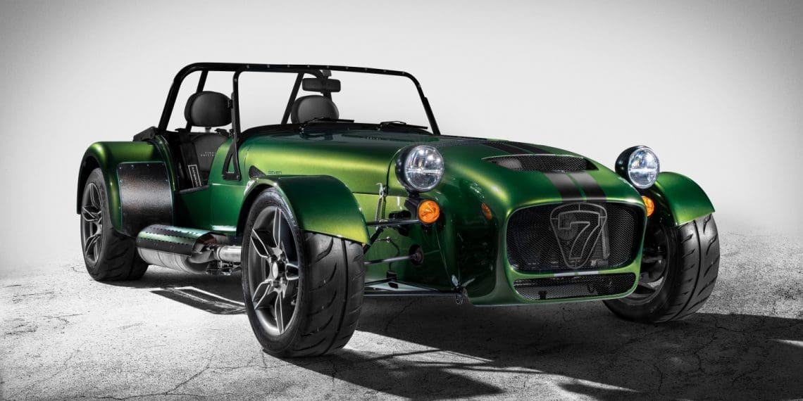 Caterham lança edição final do 485 e 485 CSR para o mercado europeu