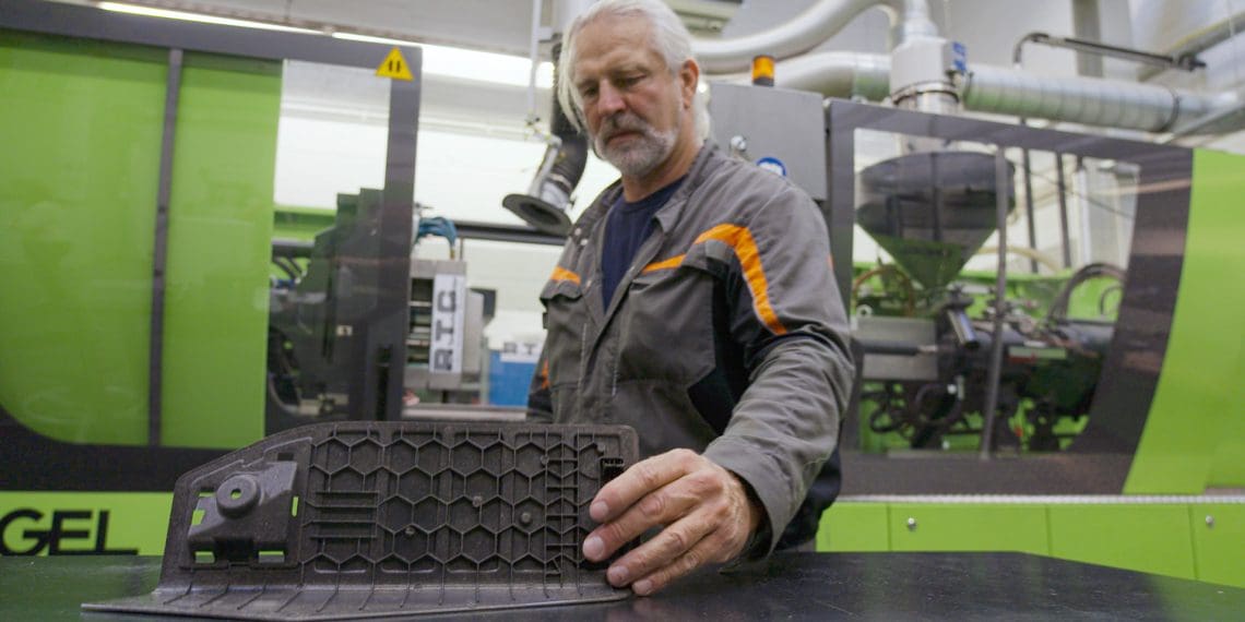 Ford está a usar folhas de oliveira para fazer peças de automóvel