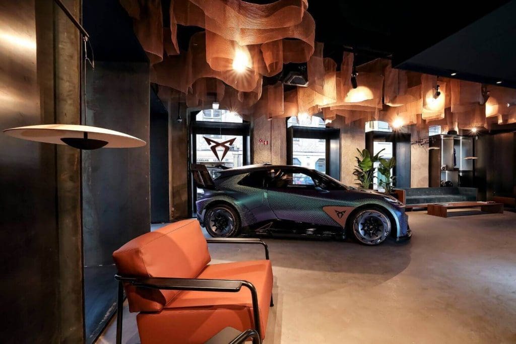 Cupra assinalou sétimo aniversário com festa no City Garage Lisboa