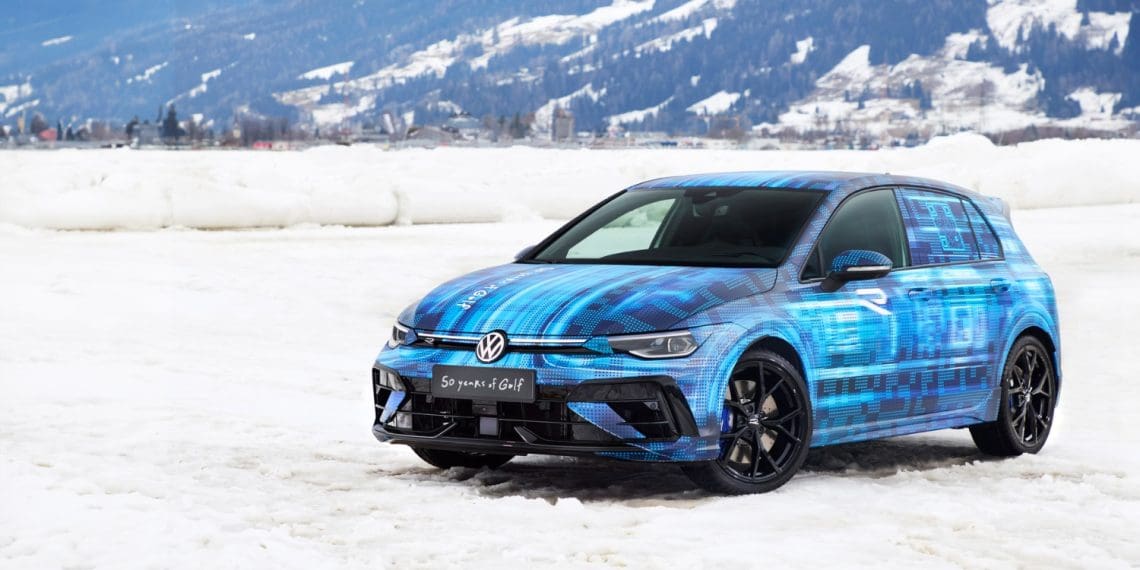 Golf R: VW mostra primeiras imagens antes do lançamento agendado para o verão