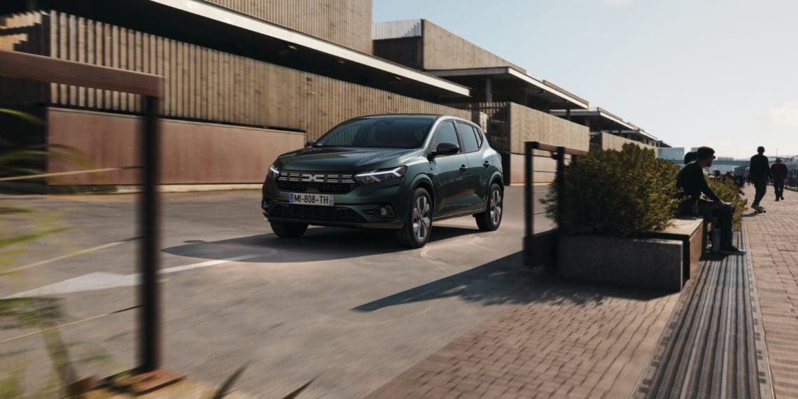 Dacia actualiza Sandero, Jogger e amplia gama com o Logan