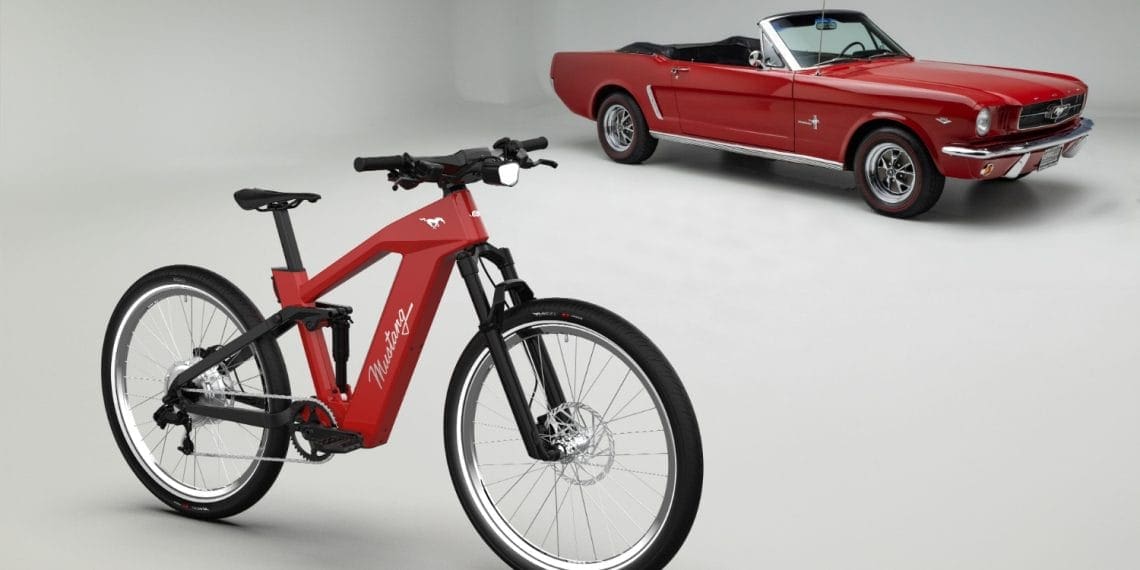 Ford Mustang e Bronco ganham versões de duas rodas