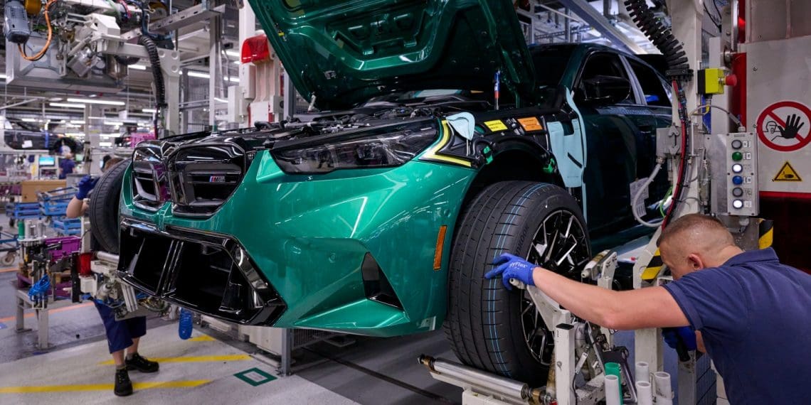 Nova geração do BMW M5 já entrou em produção