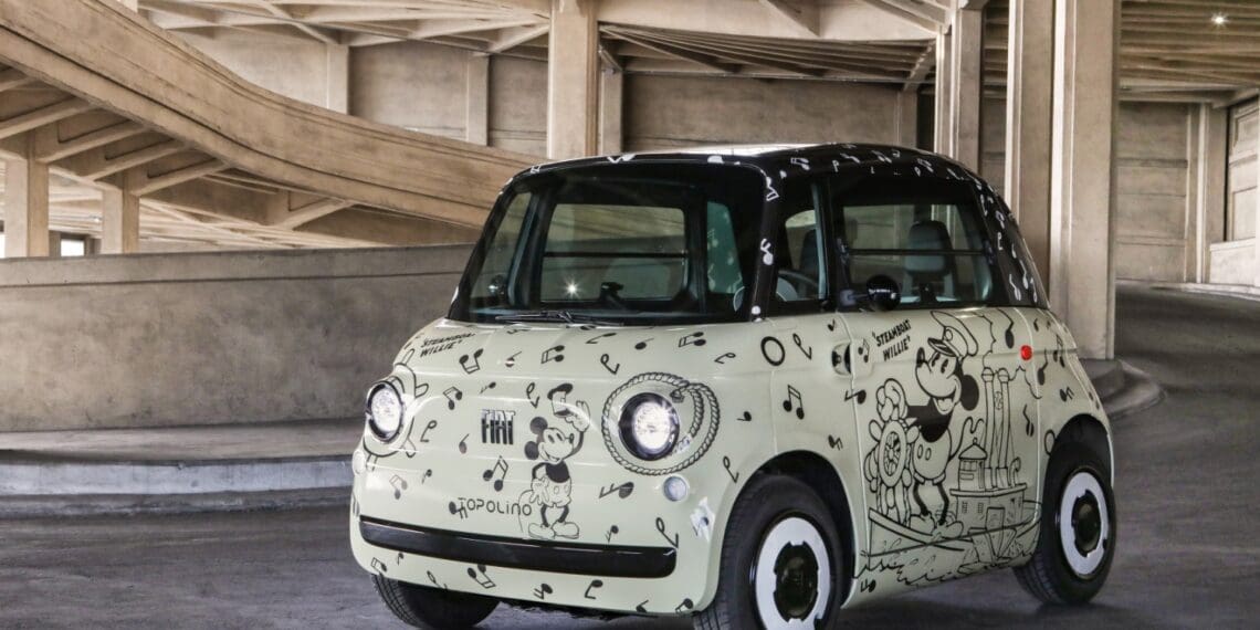 Fiat Topolino ganha versões Mickey Mouse para celebrar o centenário da Disney