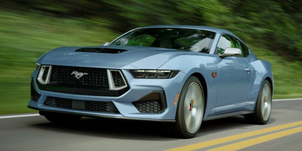 Ford Mustang GT Premium ganha pack exclusivo de aniversário