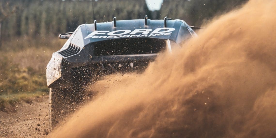 Ford aponta ao Dakar com Carlos Sainz e Nani Roma