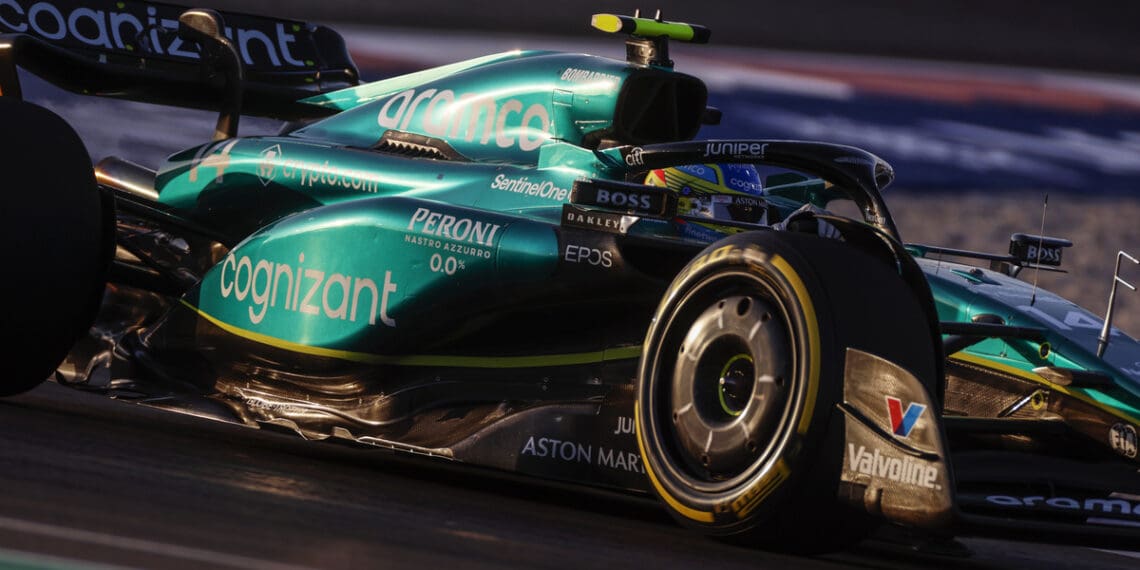 Lawrence Stroll garante que Aston Martin F1 não está à venda: ‘Não vou a lado nenhum’