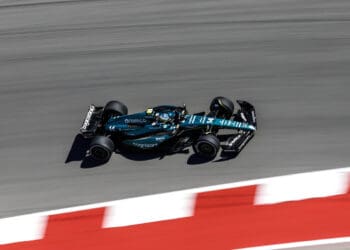 Fernando Alonso explica melhoria de rendimento na corrida dos EUA