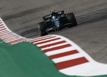 Recuperação impressionante de Fernando Alonso nos EUA esbarra em abandono