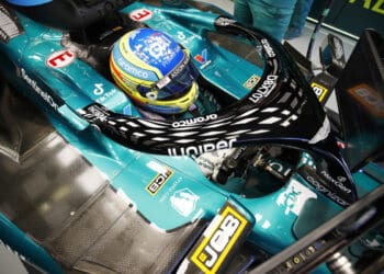 Fernando Alonso cauteloso sobre os tempos de sexta-feira no México