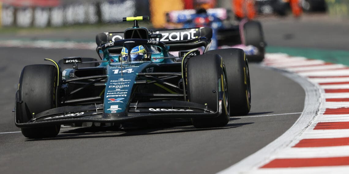 Fernando Alonso: ‘Ficámos com danos na primeira volta e piorou depois do reinício’