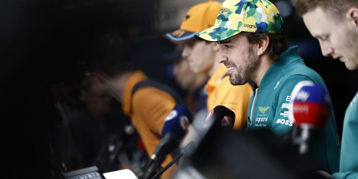 Fernando Alonso não está de saída da Aston Martin, garantem em Espanha
