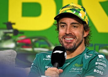 Fernando Alonso quer voltar às vitórias e garante: ‘Não é o momento de me retirar’