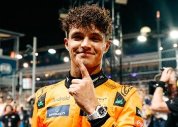 Norris Seals Sensational Pole in Singapore as Sainz Crash Turns Q3 Into One-Lap Shootout