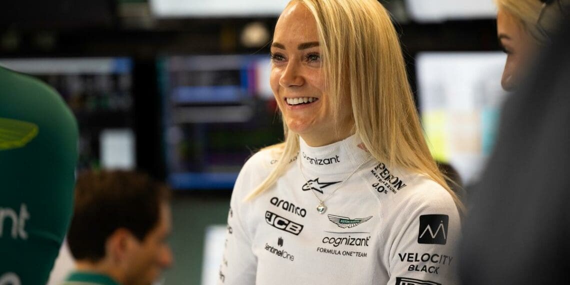 Jessica Hawkins marcou regresso de uma mulher a um monolugar de F1 cinco anos depois