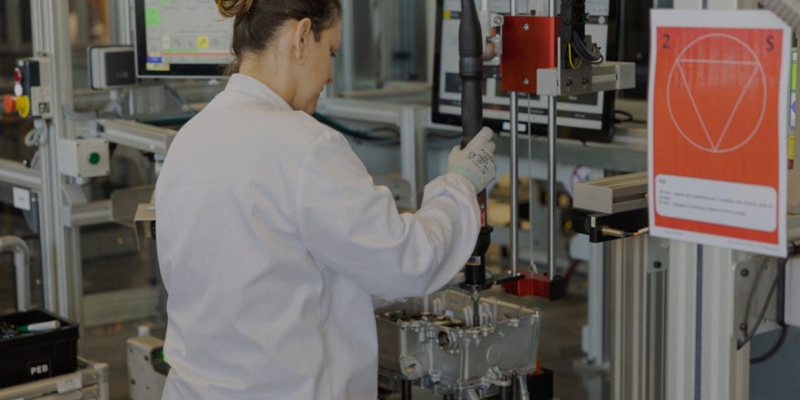 Horse inicia a produção das novas caixas eletrónicas de potência em Aveiro