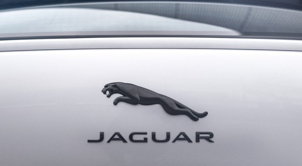 Jaguar já tem data para mostrar o futuro modelo de luxo