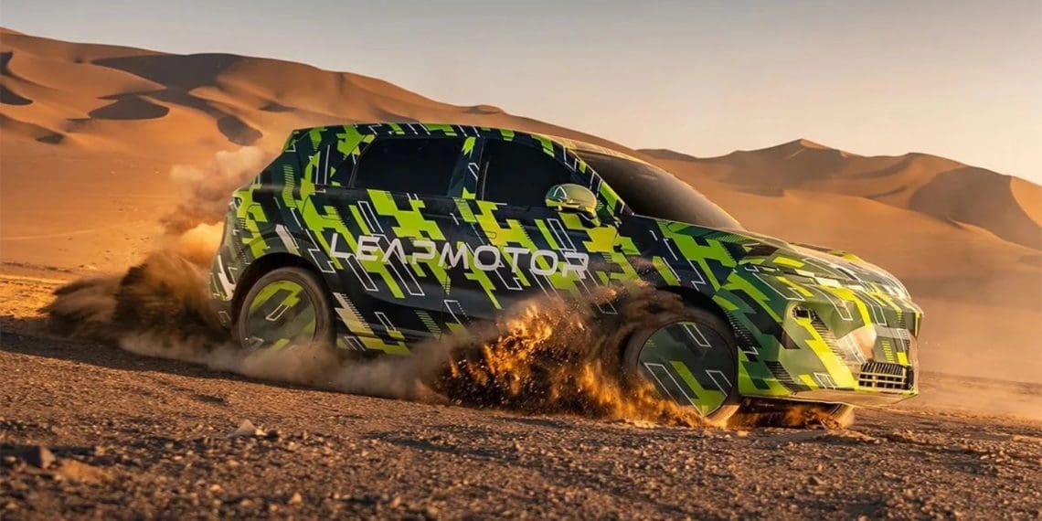 A Leapmotor mostra “teaser” do novo B10