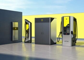 Lotus lança supercarregadores para veículos elétricos