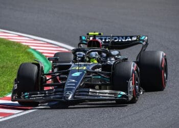 Mercedes precisa dos melhores seis meses de desenvolvimento até 2024, salienta Lewis Hamilton