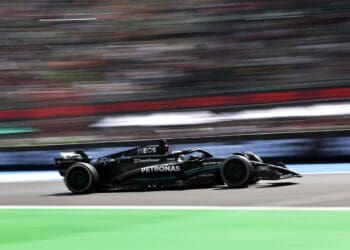 Chuva e tráfego foram desafios para George Russell na sexta-feira no México