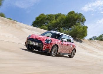 Mini John Cooper Works 100% elétrico chega no final do ano