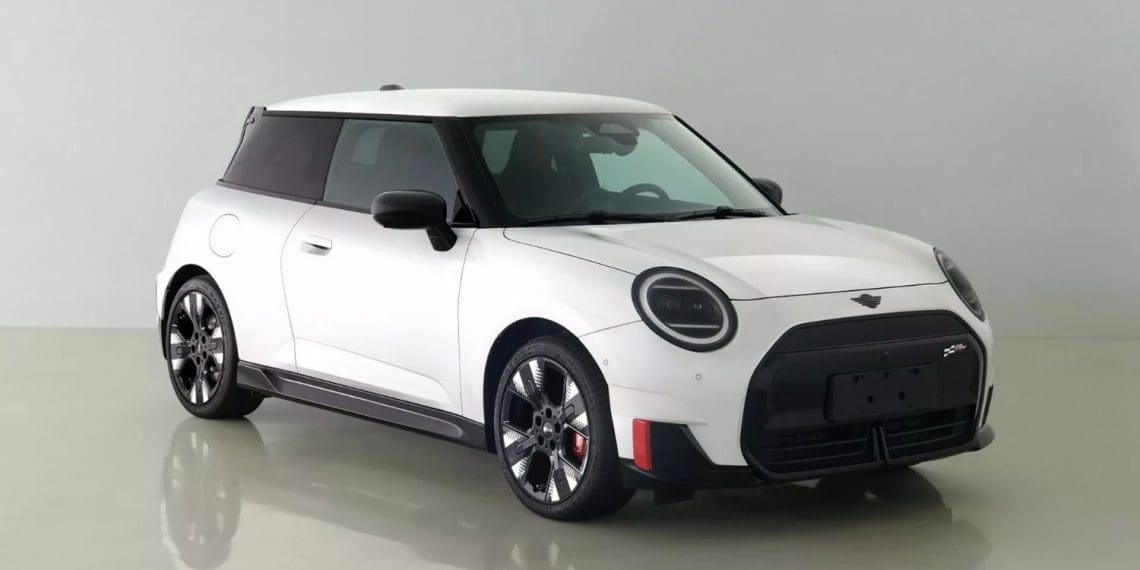 Mini JCW 100% elétrico dá-se a conhecer antes do tempo na China