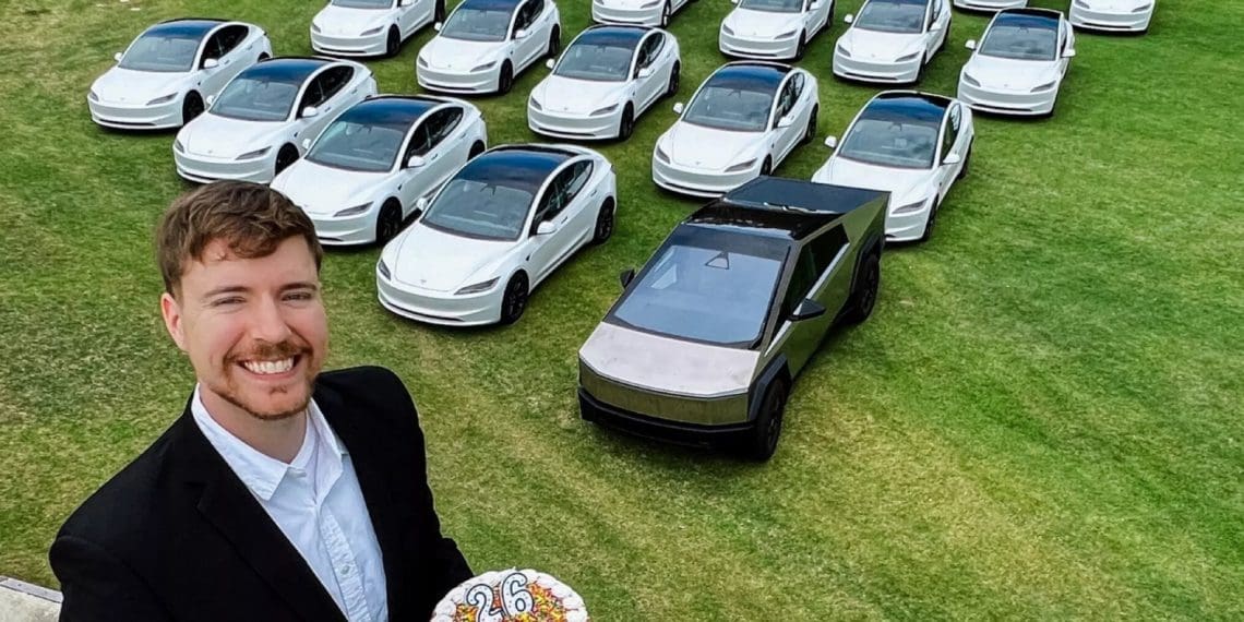 Youtuber norte-americano comemora aniversário com oferta de 26 Tesla