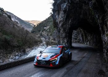 Neuville vence Ogier em “mano a mano” épico no Monte Carlo