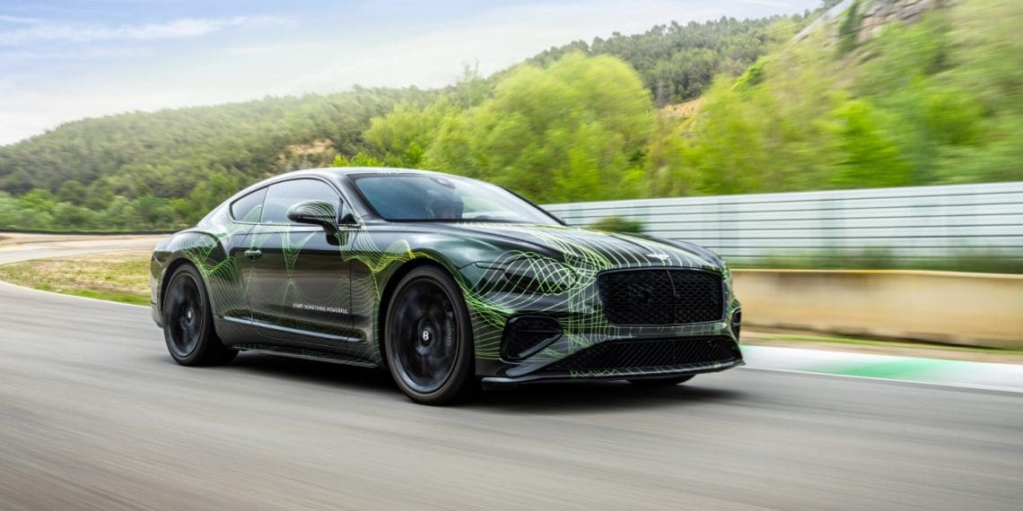 Bentley mostra as primeiras imagens do renovado Continental GT que estreia novo motor híbrido
