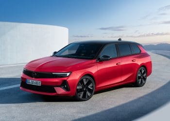 Primeiro contacto Astra Sports Tourer Eletric: a inédita carrinha 100% elétrica da Opel